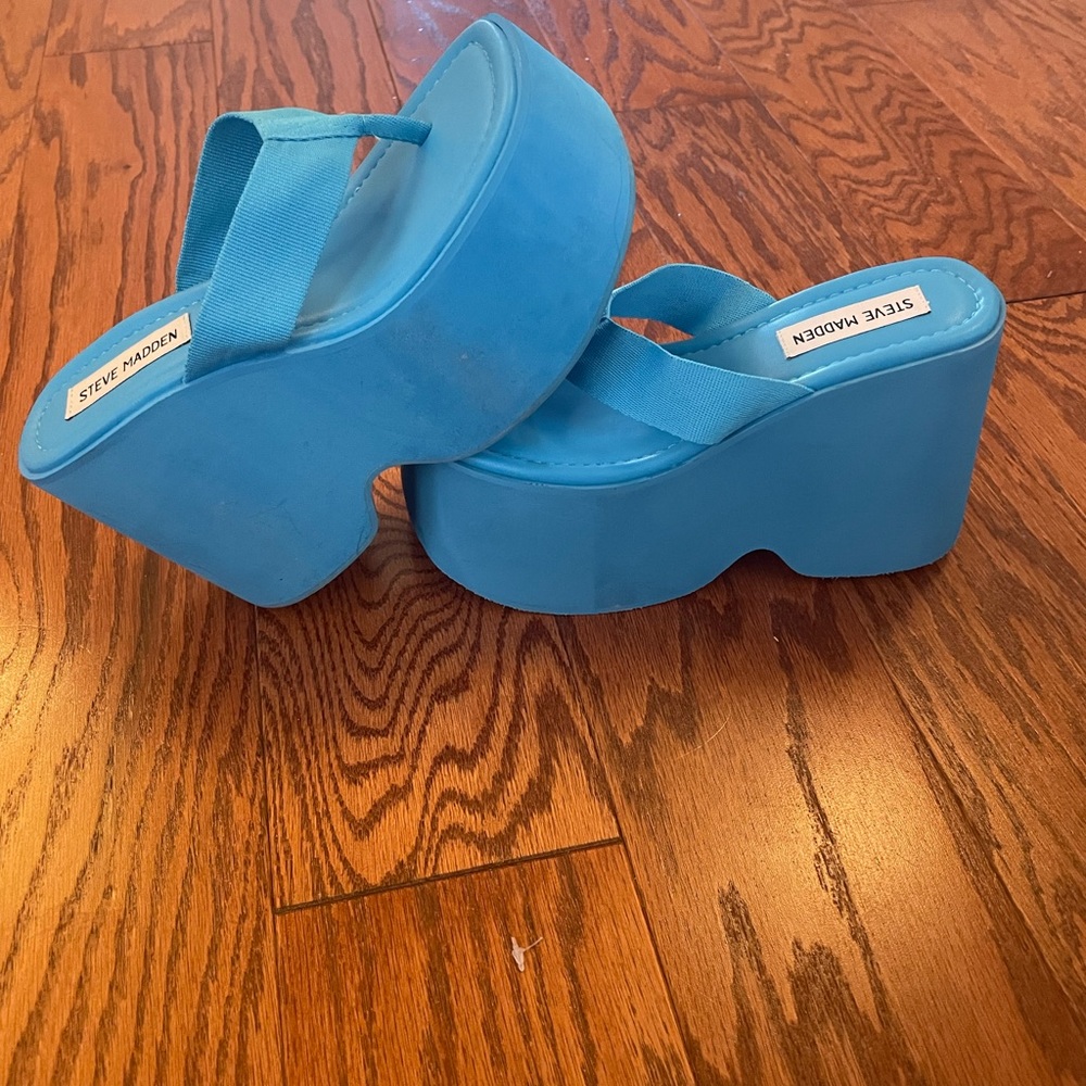 Steve Madden Gwen Blue Size 6